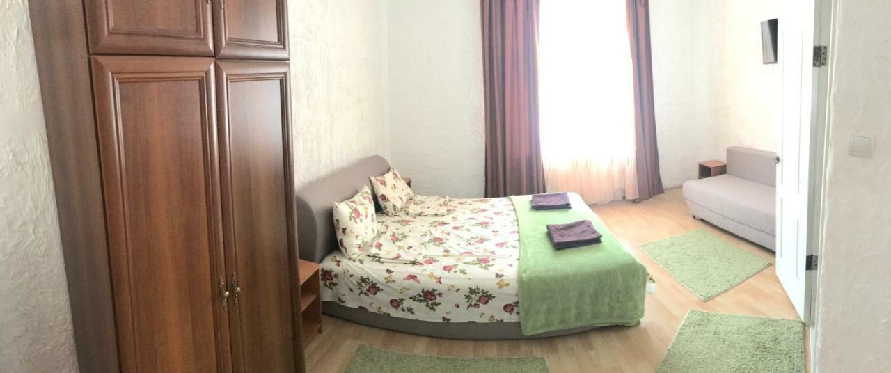 Teremok Aparthotel Berehove  Bagian luar foto